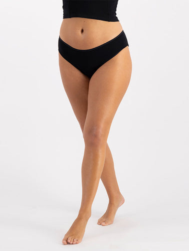 culotte menstruelle en coton bio maeve noir ebene mina storm